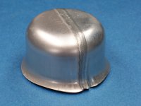 Abb. 1: Tiefgezogener Napf aus einem Tailored Hybrid Blank (Ø 50mm); Materialpaarung: Stahl (DC05) – Aluminium (AA6016).