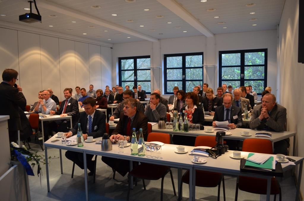 50 interessierte Zuhörer informierten sich über den Einsatz von Lasern in der metallverarbeitenden Industrie. Foto: LZH