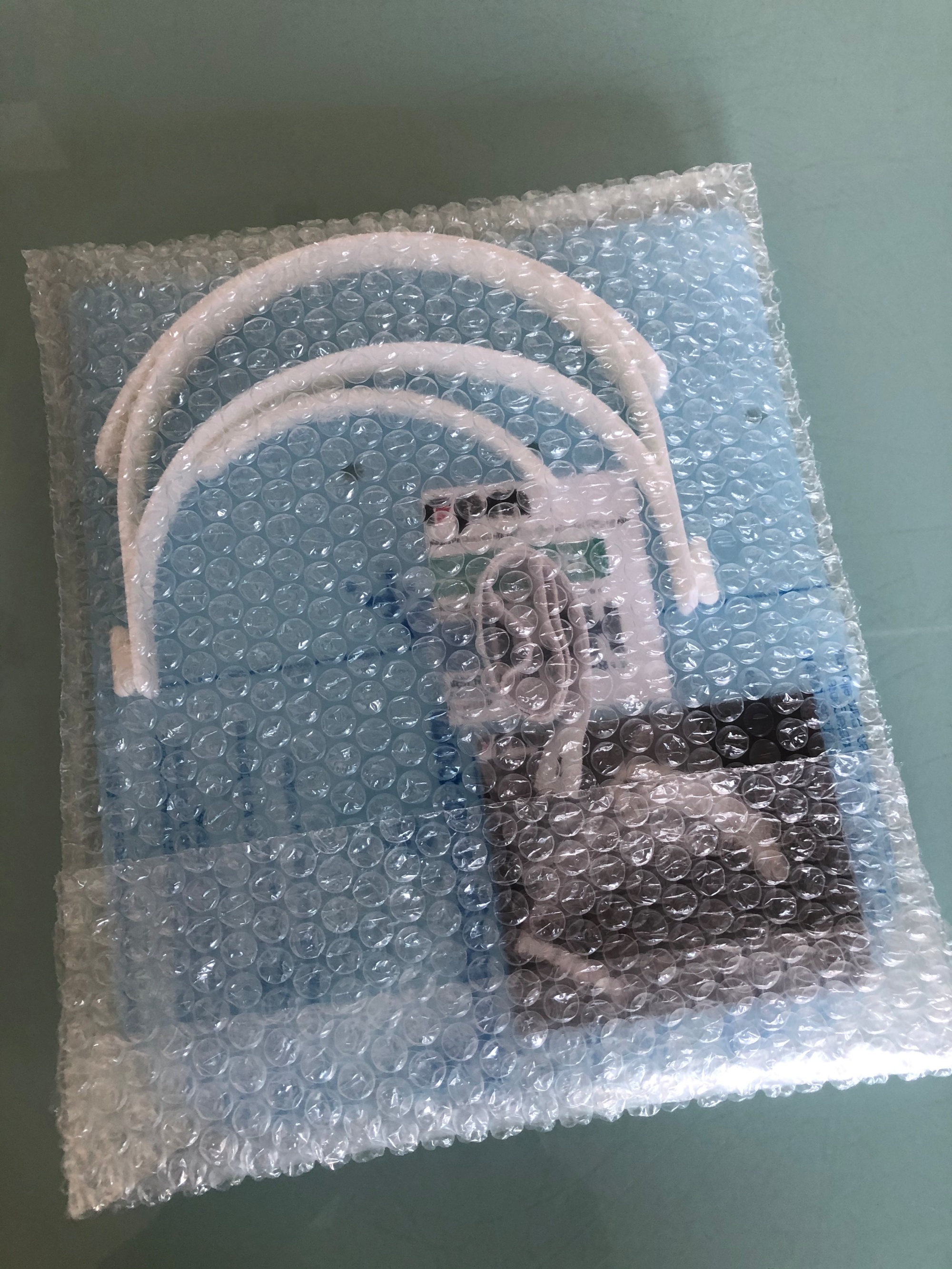 Die fertigen Komponenten gehen sorgfältig verpackt auf den Weg zu Arztpraxen und Kliniken. (Foto: rpm)