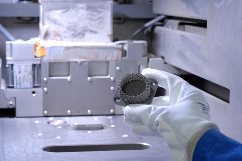 Figure 1: Selective laser melting makes it possible to manufacture highly complex geometries made of magnesium and magnesium alloys in a flexible and precise way. (Photo: LZH)