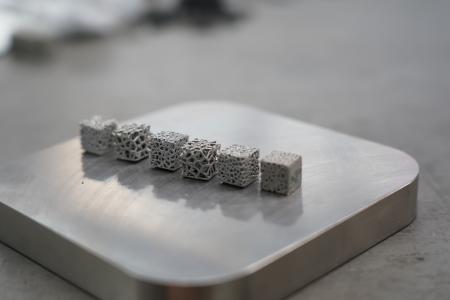 additiv gefertigte Bauteile mit Gitterstrukturen
